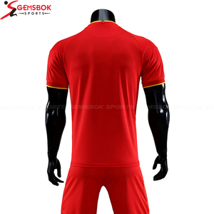 Maillot de football personnalisé de haute qualité 2021/2022, 100% polyester, séchage rapide, col en V, logo personnalisé, vente en gros, kit d'équipe pour hommes - Product Image 2