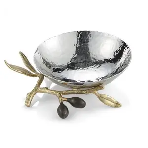 Serving bowls for dinner table round silver and gold color fruit bowls for multipurpose use bowls available in whole sale price