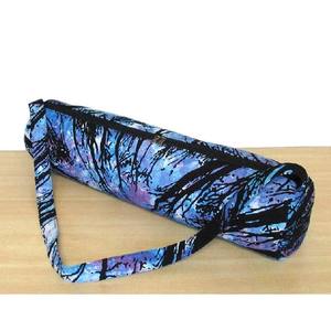 Sac de tapis de yoga en toile écologique imperméable élégant et fonctionnel avec double bandoulière imprimée personnalisée de haute qualité pour les vêtements - Product Image 3