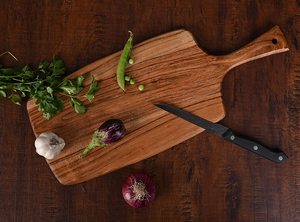 Best selling Designer Wooden Chopping Cutting Board for Kitchen Vegetables in different modern shape at factory price - Product Image 4