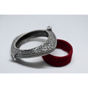 2025 artifical indian fashion handmade designer <b>silver</b> look alike western look openable <b>bangle</b> <b>for</b> girls and <b>women</b> - Product Image 3