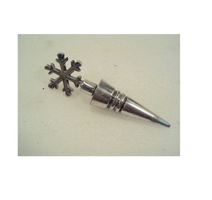 Multi Tool Portable Standard Snowflake Tool Ouvre-bouteille en aluminium argenté - Product Image 1