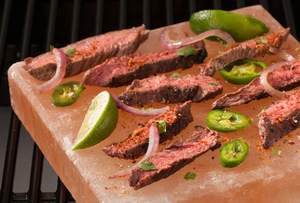 แผ่นหินเกลือหิมาลัยสำหรับทำบาร์บีคิว ขนาด 20x20x5 ซม. สำหรับตกแต่งบ้าน - Product Image 5