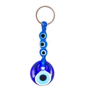 Llavero de Macramé Trenzado con Cuentas de Ojo Turco - Product Image 1