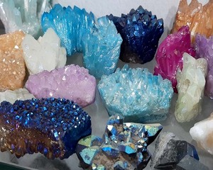 Forme de mélange multi-druzy/géode de pierres précieuses en vrac de haute qualité pour articles décoratifs pierres précieuses naturelles certifiées par IGI - Product Image 1