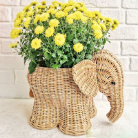 Panier de rangement et pot de fleurs en rotin écologique Viettime Craft en forme d'éléphant – Cadeau idéal du Vietnam (vente en gros)