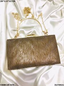 Bolso de mano de encaje floral brillante de diseñador para ocasiones nupciales o de noche con forro de PU - Product Image 5