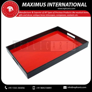 Plateau de service en bois noir de luxe Maximus International avec base rouge, design Art Déco, plateau de présentation multifonctionnel pour la décoration de la maison - Product Image 4