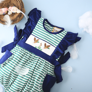 Babeeni Exquisito Mono de Bebé Niña de Algodón 100% con Tejido Burbuja Fruncido Tipo Smock, Certificado OEKO-TEX y CPSIA, Ignífugo, Tallas 6M-6T - Product Image 1