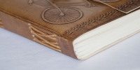 Diario de cuero genuino hecho a mano 100% Vintage Color carbón patrón de bicicleta cuaderno de bocetos y cuaderno en blanco Páginas Blancas planificador de día