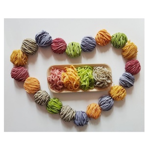 Nouilles Vermicelli Séchées - Pho Vietnamien Style Poulet Rapide Pho Emballé en Sachet par la Marque Viet Delta - Product Image 1