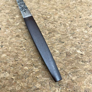 Cuillère à nourriture élégante en acier inoxydable avec un design élégant, parfaite pour les ustensiles de cuisine de restaurant et la poignée de designer de salle à manger de mariage - Product Image 2