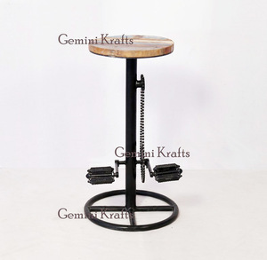 Taburete de Bar con Pedal de Bicicleta, Asiento de Madera y Hierro, Estilo Industrial, con Asiento de Madera Reciclada, Muebles Industriales - Product Image 3
