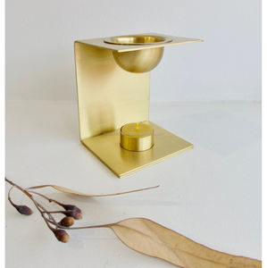High Quality <b>Essential</b> <b>Oil</b> <b>Burner</b> Brass Gold <b>Oil</b> Infuser Heavy Duty Hand Carved <b>for</b> Home Decor <b>Essential</b> <b>Oil</b> <b>burner</b> - Product Image 2