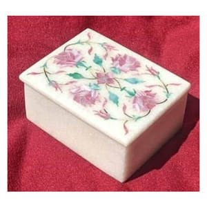 Boîtes à bijoux décoratives en marbre blanc pur faites à la main avec un motif de rose en nacre pour la décoration - Product Image 1