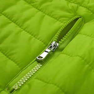 พรีเมี่ยมที่มีคุณภาพซิปขึ้นผู้ชายฤดูหนาวแจ็คเก็ตปักเป้าโลโก้ที่กำหนดเองพิมพ์ผู้ชายบุนวมแจ็คเก็ตที่ขายส่ง2022 - Product Image 4