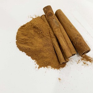 Cannelle séchée pressée en tubes du Vietnam - Product Image 1