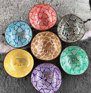 Bol de coco artisanal du Vietnam en laque, vente en gros, vaisselle colorée de décoration, bol de coco fait à la main - Product Image 5