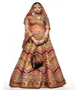 Exclusif indien Designer coloré brodé travail manuel Lehenga Choli avec chemisier traditionnel personnalisé vêtements en gros Alphanumero - Product Image 4