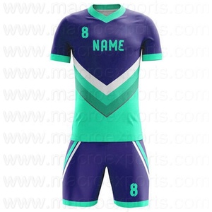 Uniformes d'équipe de football Uniformes de football sublimés Maillots de football personnalisés Chemises et shorts pour jeunes - Product Image 4