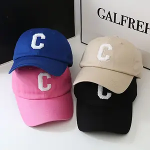 หมวกกีฬาเวียดนามผู้ผลิตหมวกกีฬาพร้อมผ้าระบายอากาศหมวกเบสบอลที่มีตัวอักษร C ปักมีให้เลือกหลายสี