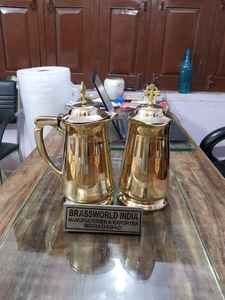 Jarra de iglesia de latón pulido de alta calidad, modelo de estilo religioso para suministros de Iglesia, por Brassworld India - Product Image 6