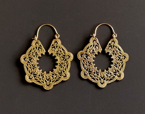 Boucles d'oreilles créoles géométriques plaquées or pour femme, style bohème, en alliage, bijoux de mode pour soirée - Product Image 3