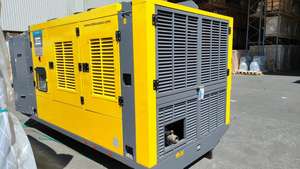 Appareil de forage de puits d'eau rotatif avec compresseur d'air 1350CFm/425 PSI Vente de moteur comme composant principal - Product Image 2