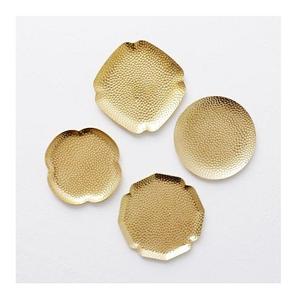 ที่รองแก้วโลหะสีทองทรงกลมที่วางบนโต๊ะพร้อมที่รองแก้วขนาดพิเศษ - Product Image 4