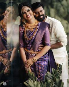 Banarasi — saree en soie bleue biologique pour femmes, respirant, avec auvent fleuri, vêtements de mariage doux et élégants, exportation par royal - Product Image 3