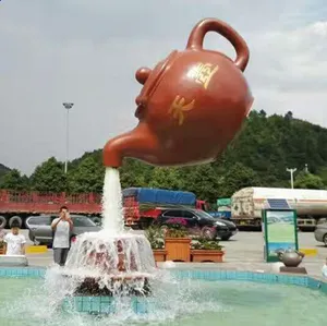 fabrikverkauf Garten kulturelle Dekoration Teekanne Wasserspringbrunnen großer hängender Wasser-Teebecher Bronze-Skulptur