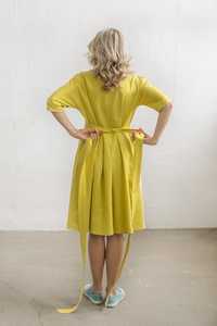 Robe en lin jaune à col rond et manches mi-longues, longueur genou, nouvelle collection 2026, design tendance et sexy, pour femme élégante. - Product Image 4