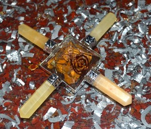 Générateur d'énergie à Quartz doré, 1 pièce, Orgone - Product Image 1