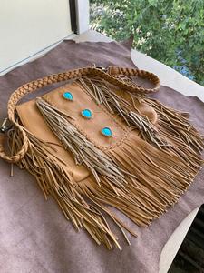 กระเป๋าหนังสไตล์สลิงทำเองพร้อมขอบหนังและอัญมณีเหมาะสำหรับร้านเครื่องประดับแฟชั่น - Product Image 6