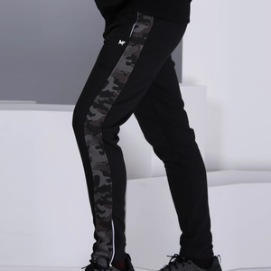 Survêtement de sport en molleton de qualité supérieure pour hommes, noir, respirant, avec logo personnalisé - Product Image 3