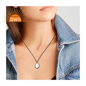 Collier en cristal et Quartz avec pendentif en plaqué Rhodium noir, 1 pièce, pierre précieuse naturelle à la mode - Product Image 3