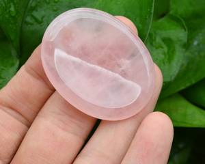 Haute Qualité Rose Rose Quartz Inquiétude Pierre Dalle Poli Feng Shui Pouce Pierre Boule En Gros Pierres Précieuses Guérison Cristal Fée - Product Image 2