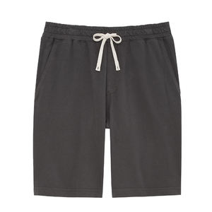 กางเกงขาสั้นผู้ชายสีเทาอ่อน สวมใส่สบาย ทรงลำลองแต่ดูดี มีเอวยางยืด ระบายอากาศได้ดี แห้งเร็ว ปรับแต่งสีและโลโก้ได้ เหมาะสำหรับใส่ไปเที่ยวคลับ - Product Image 1