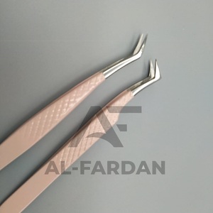 Pinzas de extensión de pestañas de volumen ruso al por mayor punta de fibra de agarre de diamante Beige desnudo pinzas de pestañas de bota de 90 grados punta puntiaguda - Product Image 4