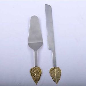 Service à salade en acier inoxydable, ensemble pour le bar à salade avec cuillère et fourchette à poignée d'extrémité de la feuille, service à salade en argent - Product Image 2