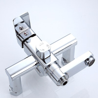 Ensemble de robinetterie de salle de bain style classique finition chrome huilé, comprenant une pomme de douche pluie 8 pouces, un mitigeur monocommande et une bec de baignoire