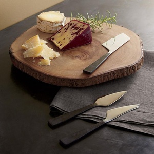 Planche à découper en écorce de bois de bonne qualité, fait à la main, planche à fromage de style royal pour la cuisine. - Product Image 2