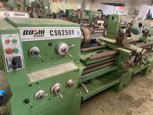 Gebraucht drehmaschine <span class=keywords><strong>Bohi</strong></span> CS6250B Horizontal drehmaschine Zum besten Preis erhältlich | Verhandelbarer Preis Drehmaschine - Product Image 2