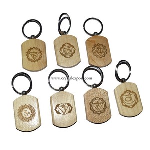 LLavero de madera grabado de chacra, en línea, a la venta - Product Image 1