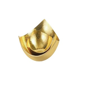 Lot de 2 bols de service dorés brillants et polis pour collations et desserts, formes personnalisées de créateurs martelés, bols de service alimentaire en Inde - Product Image 1