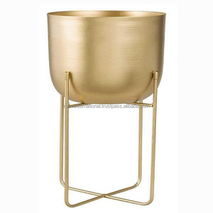 Maceta Moderna de Latón Chapado en Oro con Soporte, Diseño Minimalista para Decoración del Hogar - Product Image 3