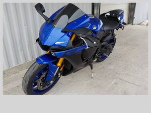 Used 2019 Yamaha YZF-R3 - Product Image 4