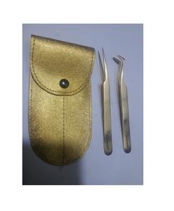 Juego de pinzas de extensión de pestañas chapadas en oro y titanio de 2 piezas hechas de acero inoxidable médico con bolsa de cuero - Product Image 1
