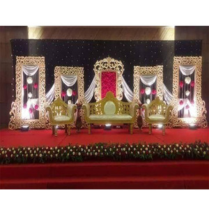 Telón de fondo de escenario de boda moderno, paneles decorativos de FRP, marcos dorados de fibra tradicional, diseño de hierro en forma de corazón, FRP elegante - Product Image 1