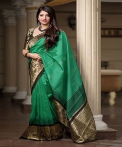 Banarasi Seda Jacquard Saree Blusa Señoras Uso diario Fiesta Festival Desgaste Algodón suave Seda Sari Venta al por mayor Precio bajo Indio - Product Image 2